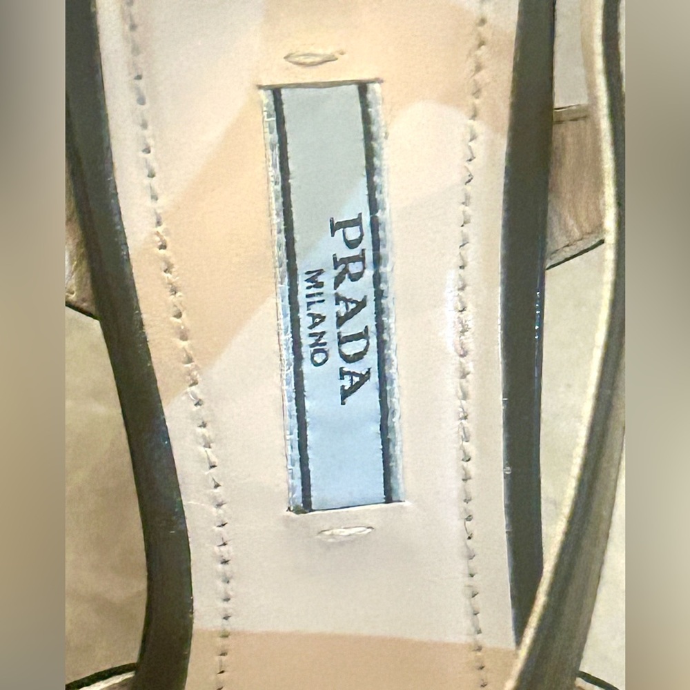 Prada  ⭐️Black Strappy Patent leather Heels 7.5 - Picture 5 of 16
